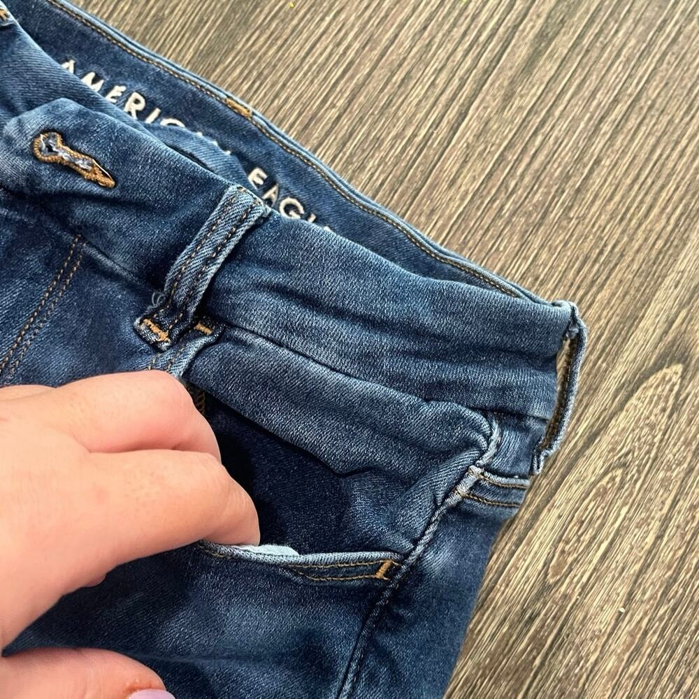 American Eagle Skinny Jeans High Rise Next Level Stretch Medium Wash Blue Size 4 - Picture 3 of 11